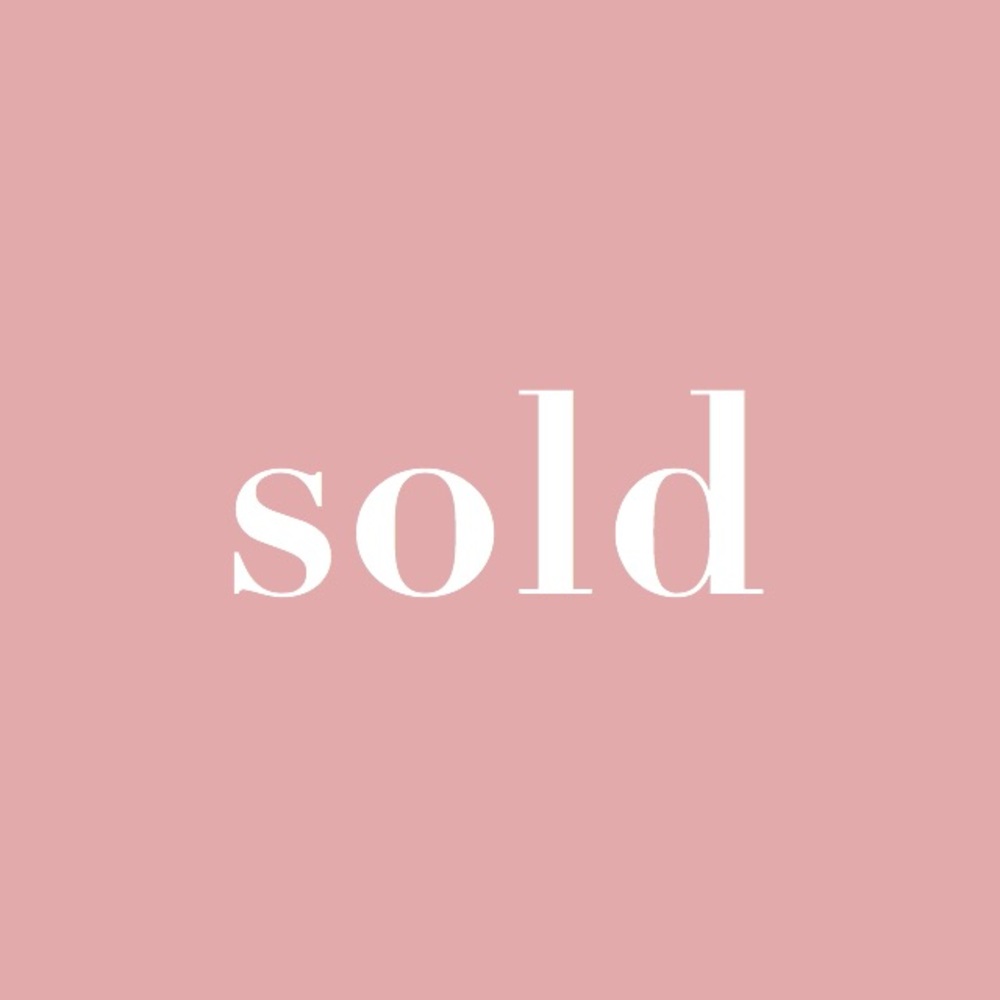 ♡ SOLD ♡